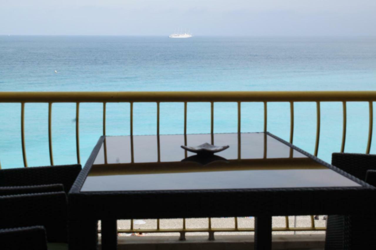 Beachfront Apartment Promenade Des Anglais Nice Eksteriør billede