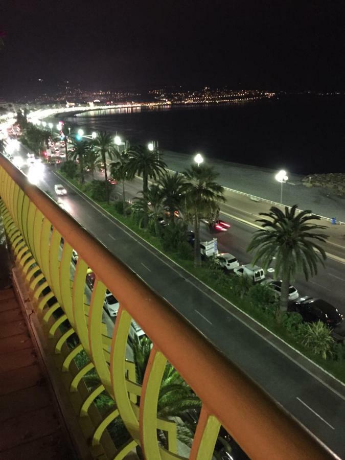 Beachfront Apartment Promenade Des Anglais Nice Eksteriør billede