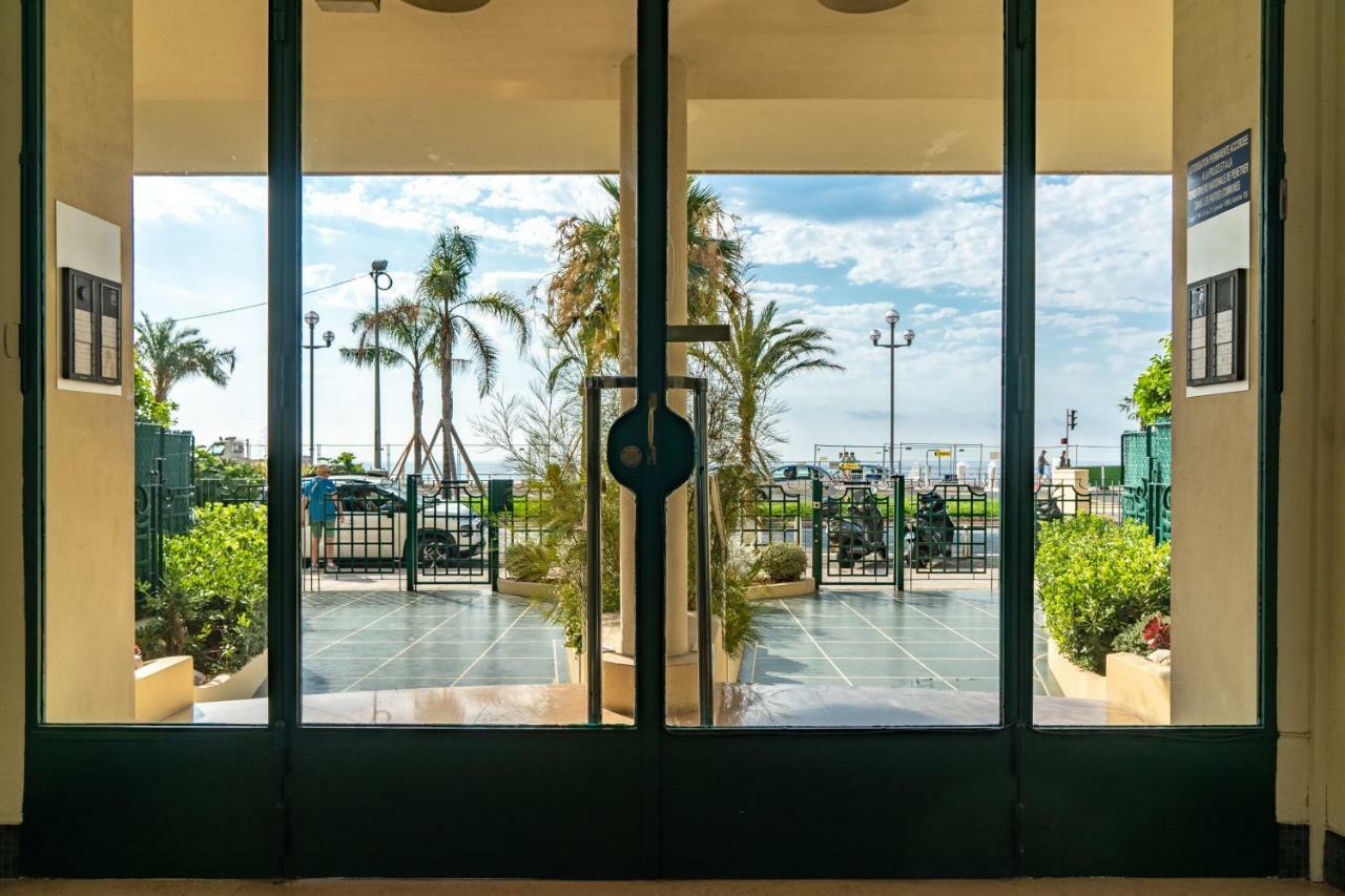 Beachfront Apartment Promenade Des Anglais Nice Eksteriør billede